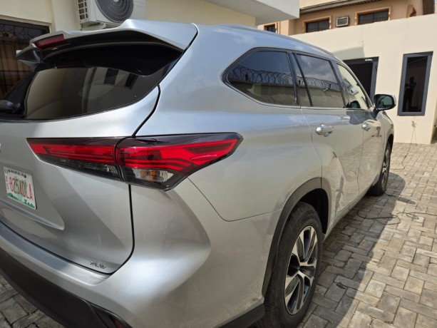 ultra-clean-2020-toyota-highlander-big-2